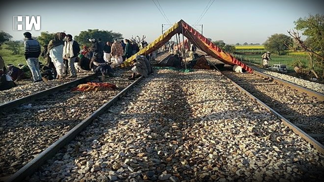 Gujjars continue to block rail tracks, highways on eighth day of agitation - hw news english