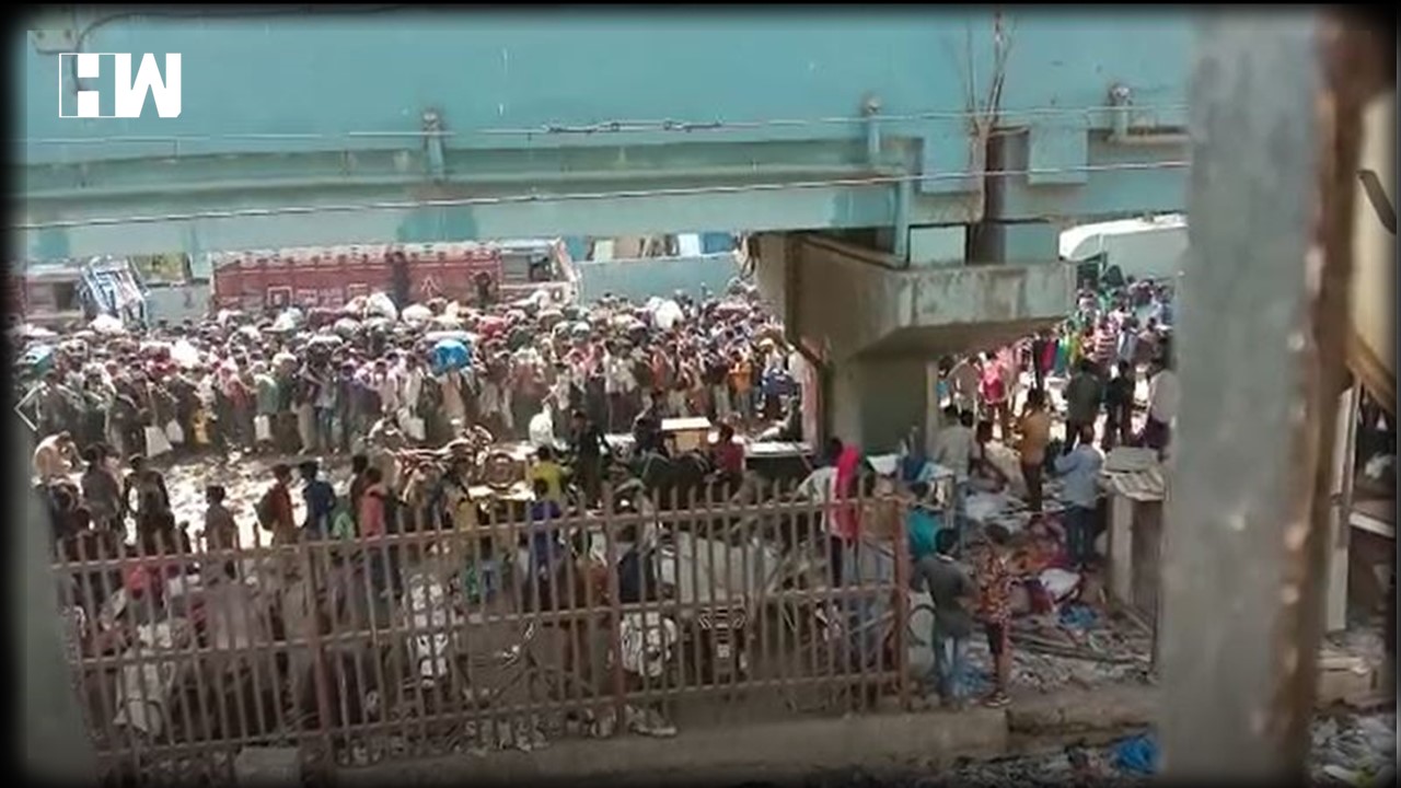 Watch: Migrant Workers Gather Near Bandra Station In Huge Numbers ...