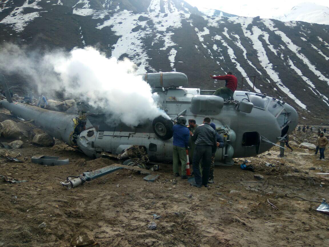 Mi17 helicopter crash landing leaves four injured in Kedarnath HW