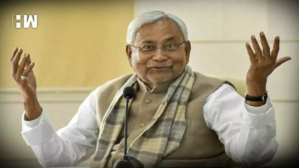 nitish kumar laughs at sushil kumar modi