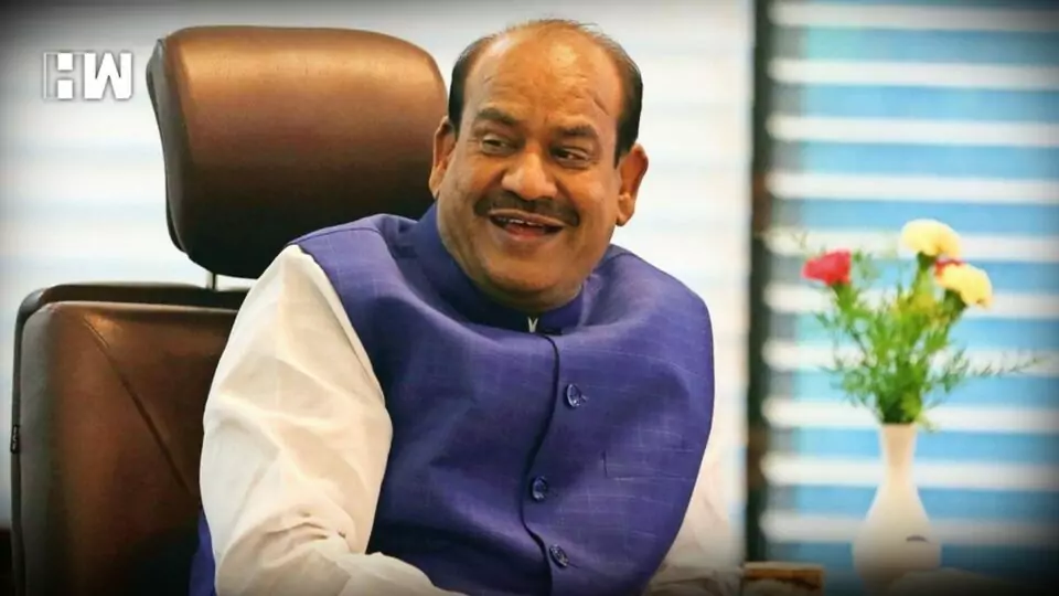 OM BIRLA UNVEILS SWAMIVIVEKANANAD STATUE IN MEXICO