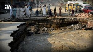 pakistan flood unresponsive govt people begin to repair roads