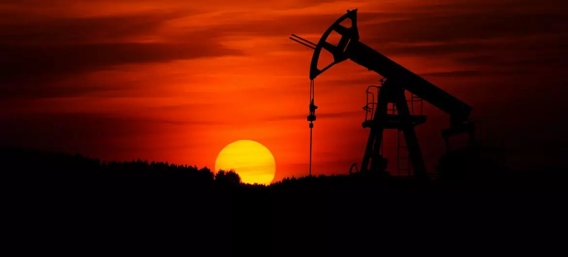 Emissions from crude oil extraction are a significant part of the total emissions of fossil fuels Emissions from crude oil extraction are a significant part of the total emissions of fossil fuels