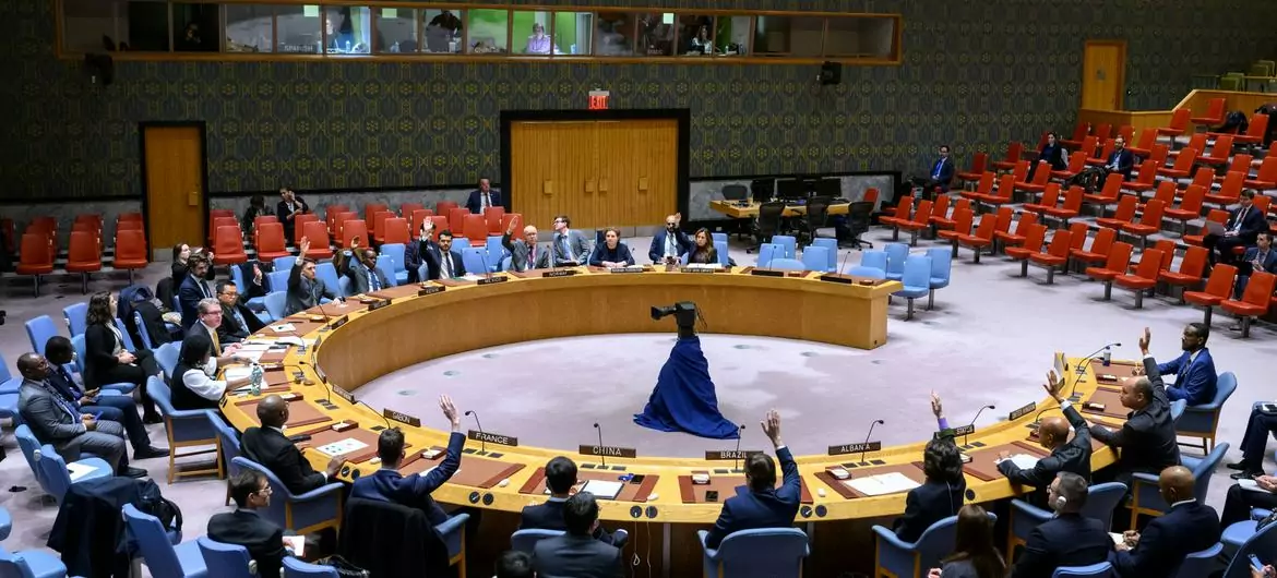 Security Council renews the sanctions regime on Somalia. Security Council renews the sanctions regime on Somalia.