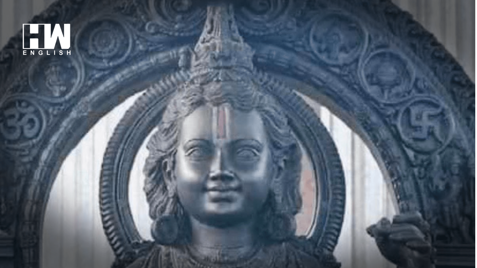 Face Revelaed Of Ram Lalla Installed Inside Sanctum Sanctorum Hw News English