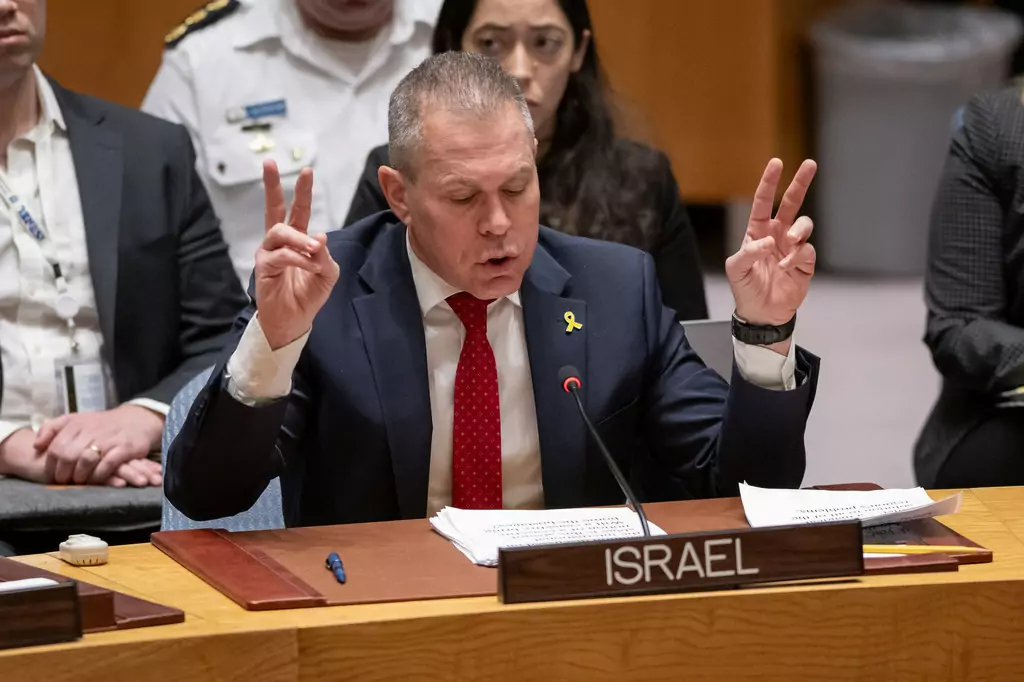 Ambassador Gilad Erdan of Israel addresses the Security Council meeting on the situation in the Middle East, including the Palestinian question. Ambassador Gilad Erdan of Israel addresses the Security Council meeting on the situation in the Middle East, including the Palestinian question.